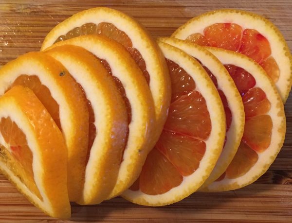 Röd apelsin i skivor